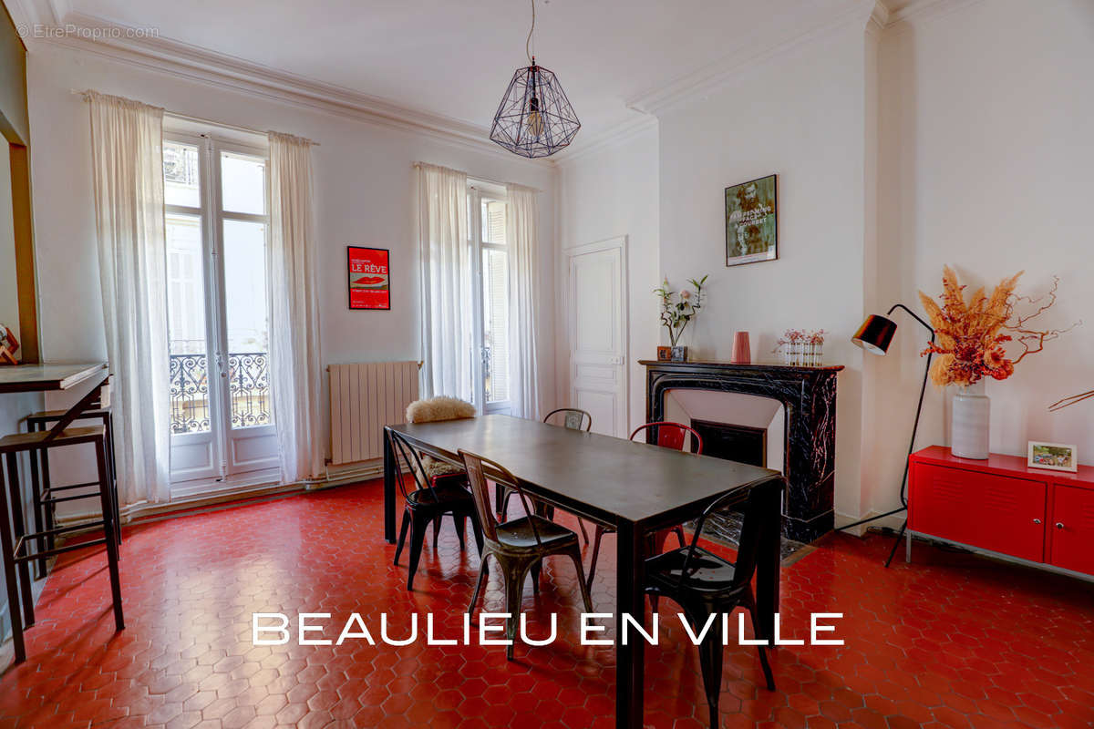 Appartement à MARSEILLE-6E