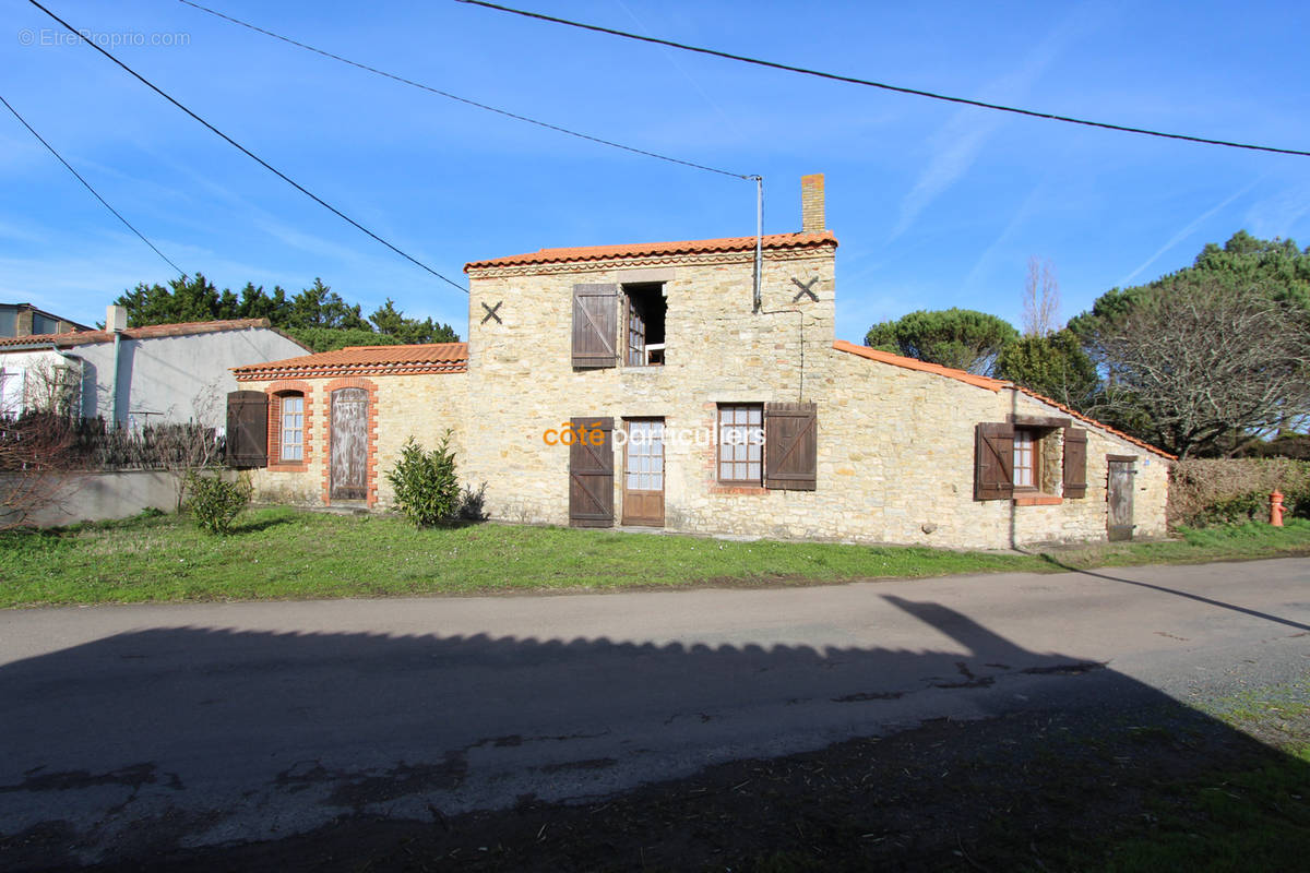 Maison à SAINT-VINCENT-SUR-JARD