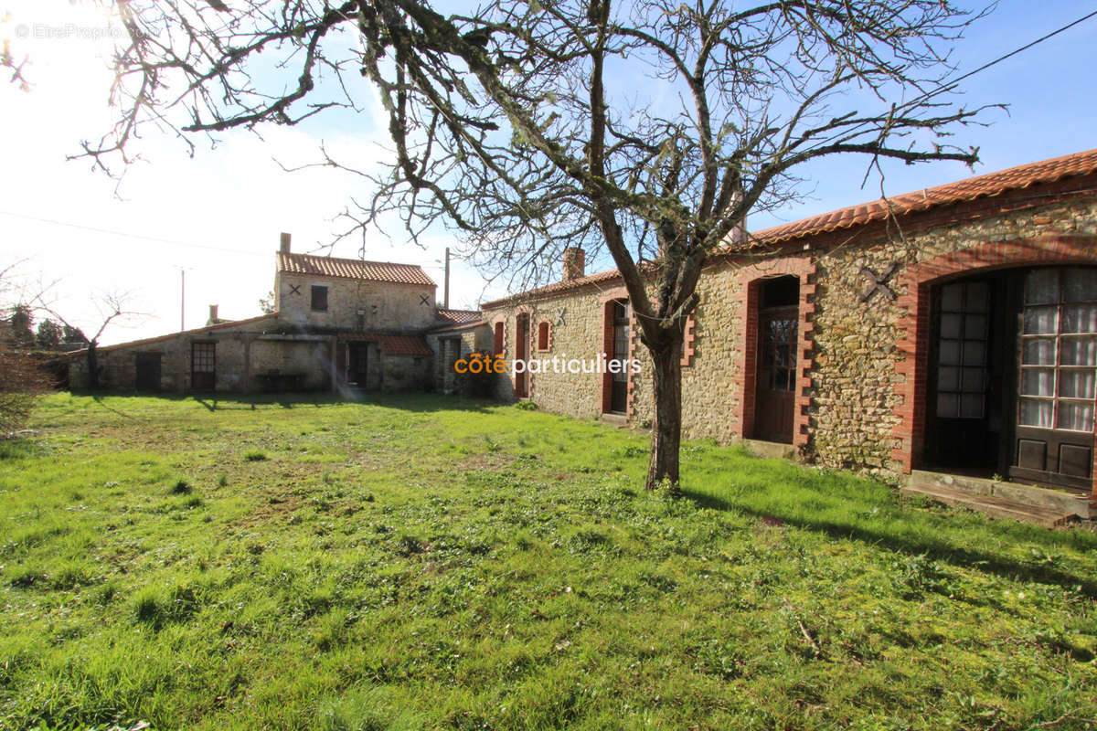 Maison à SAINT-VINCENT-SUR-JARD