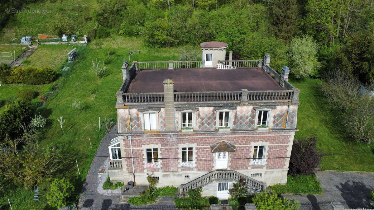 Maison à MERICOURT