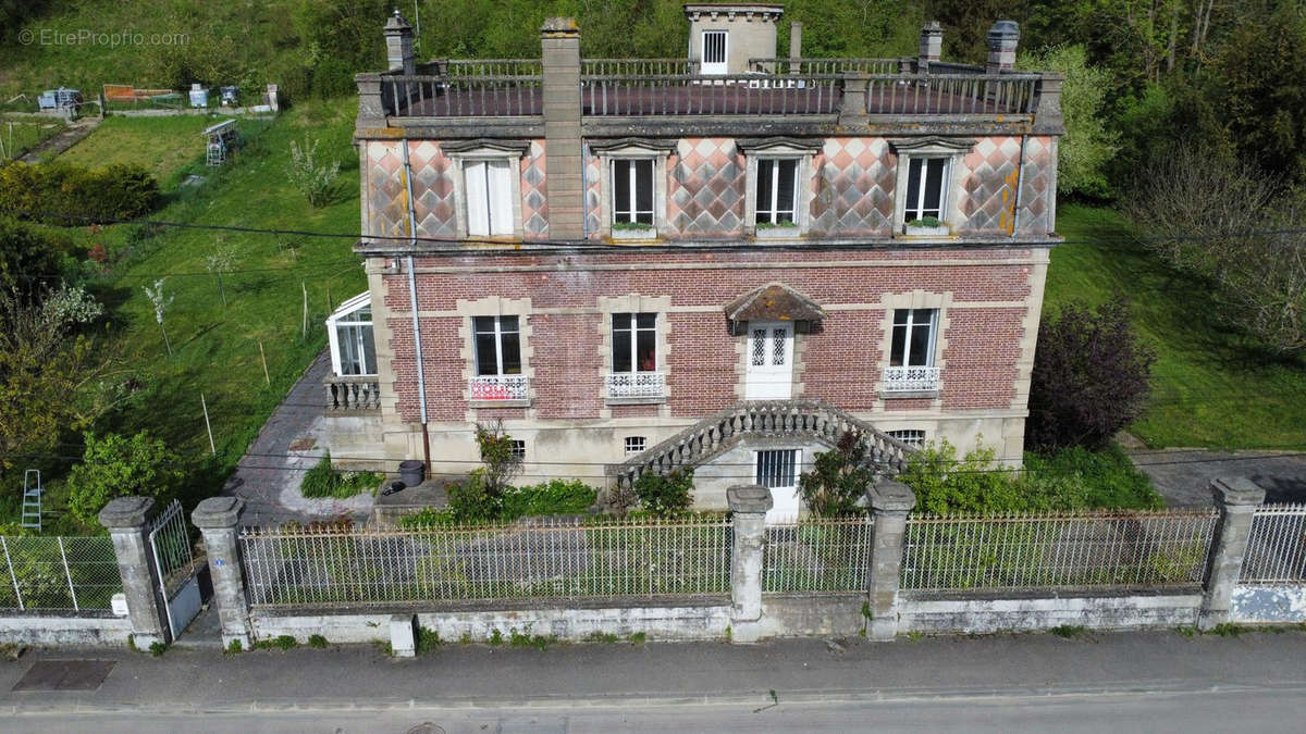 Maison à MERICOURT