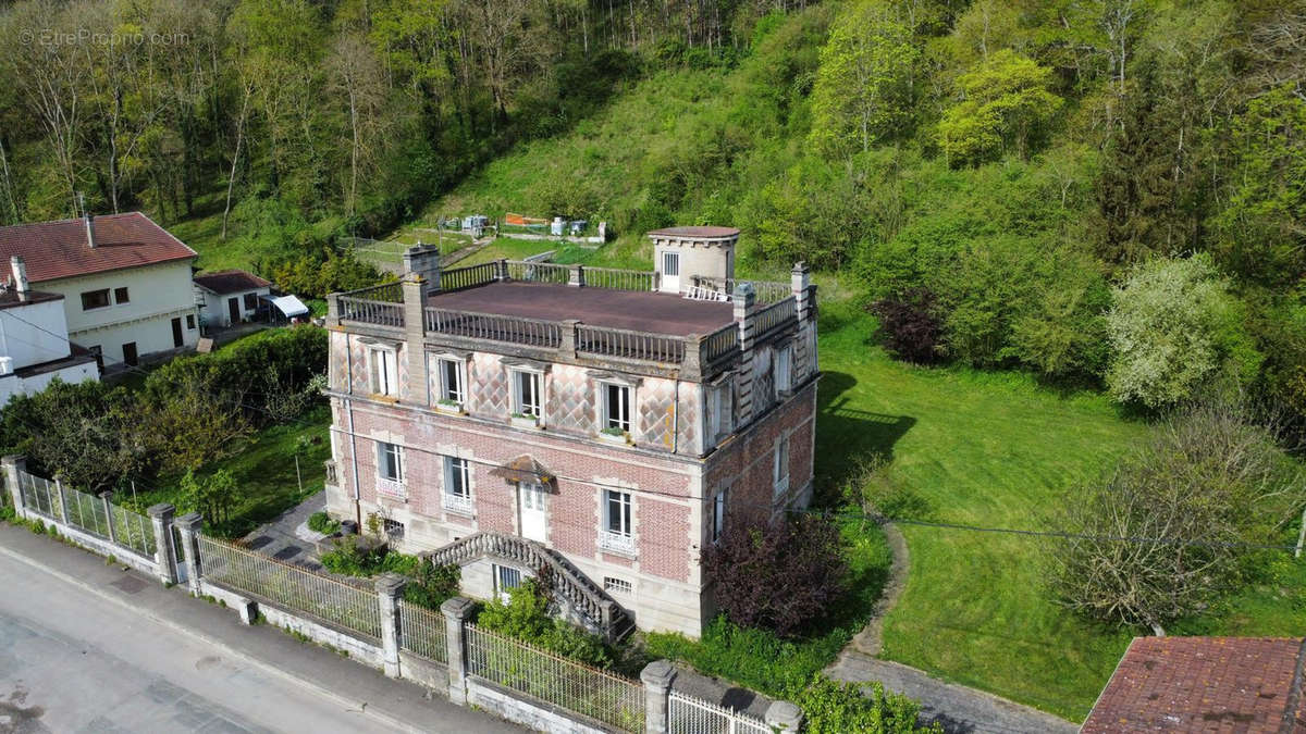 Maison à MERICOURT