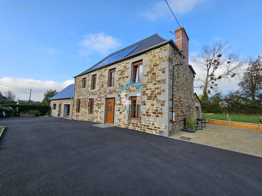 Maison à FOLLIGNY