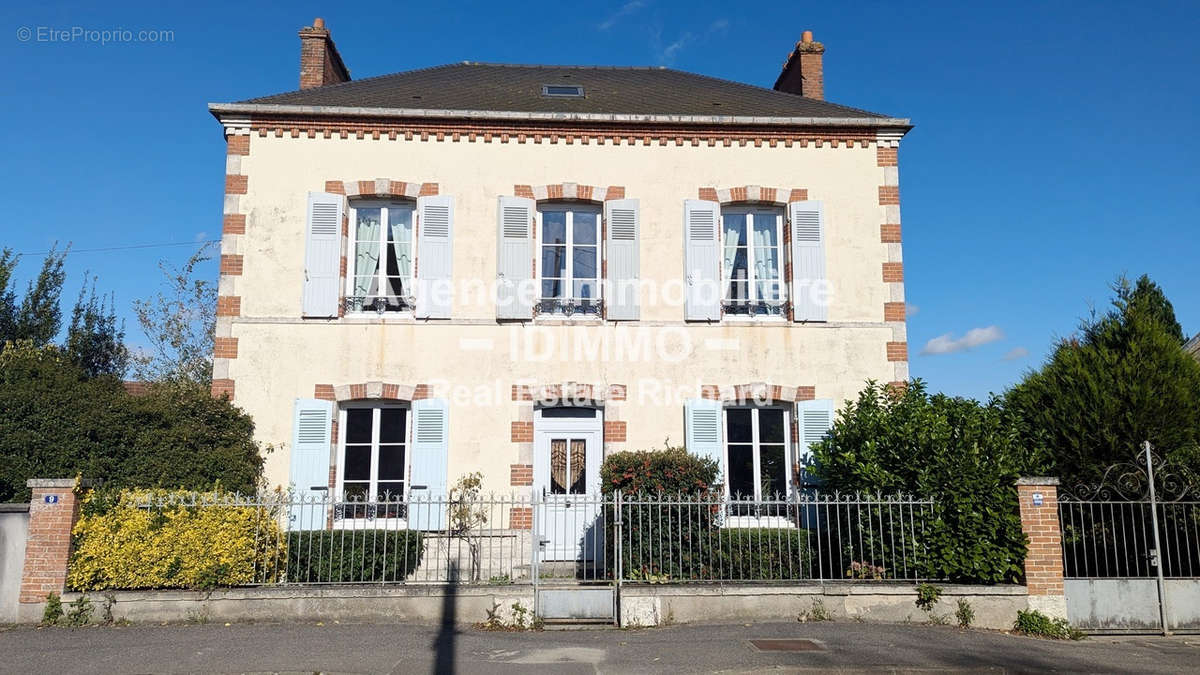 Maison à BEAUMONT-DU-GATINAIS