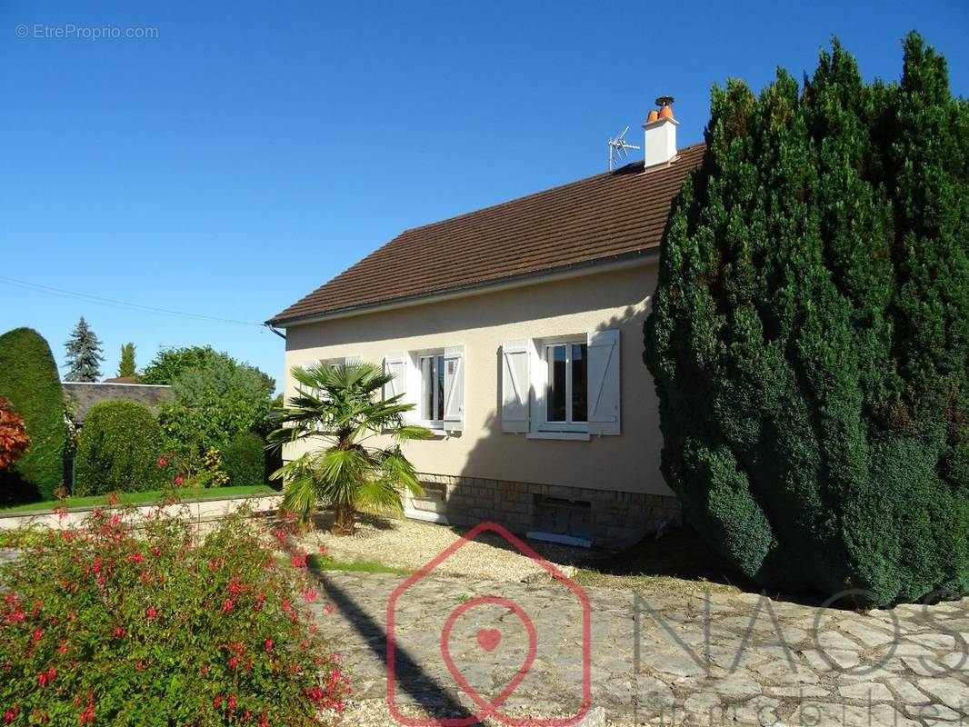 Maison à AUBIGNY-SUR-NERE