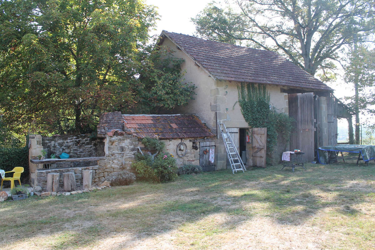 Maison à LOUROUX-BOURBONNAIS