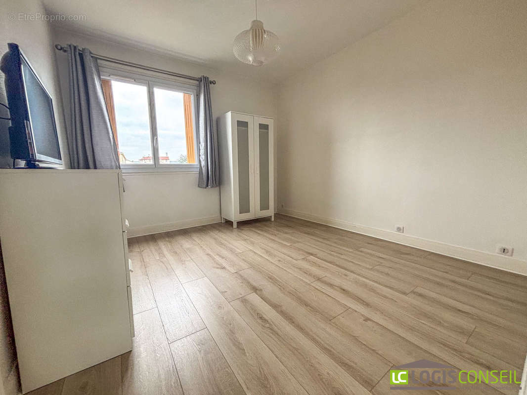 Appartement à CHATILLON