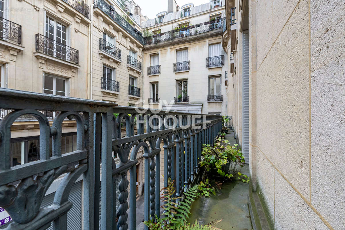 Appartement à PARIS-9E