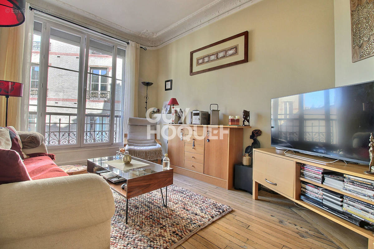 Appartement à PARIS-11E