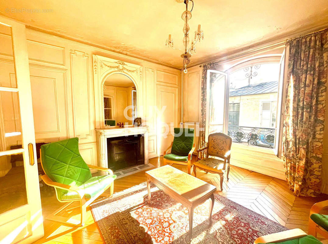 Appartement à VERSAILLES