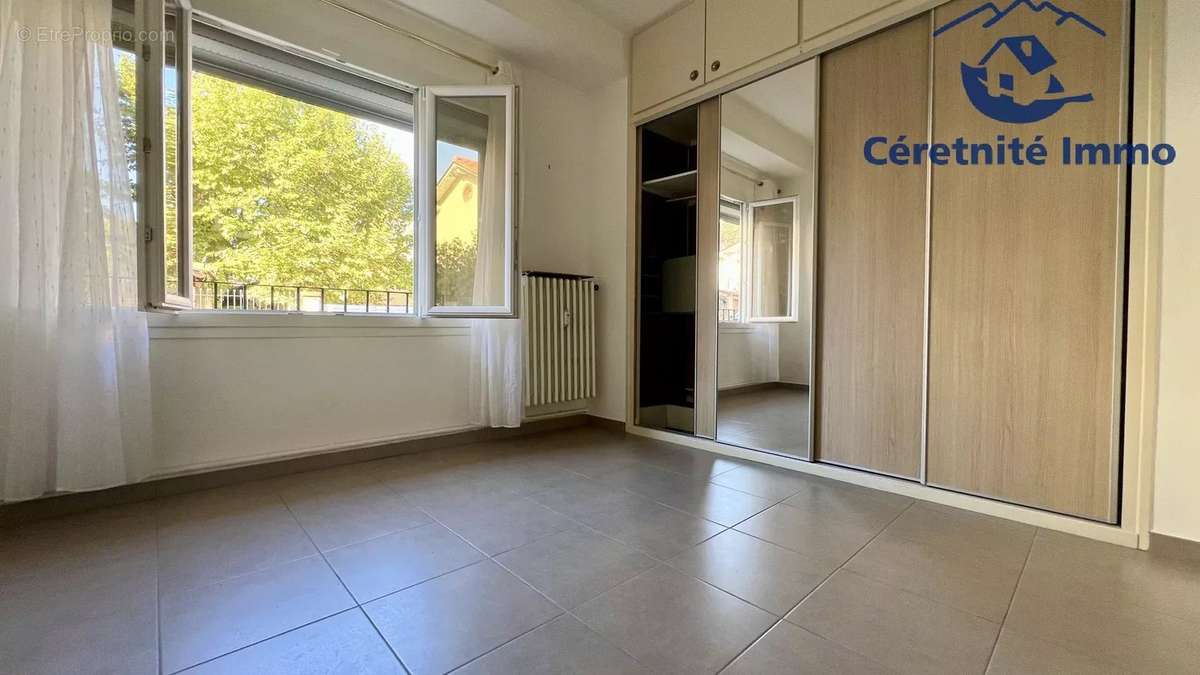 Appartement à CERET