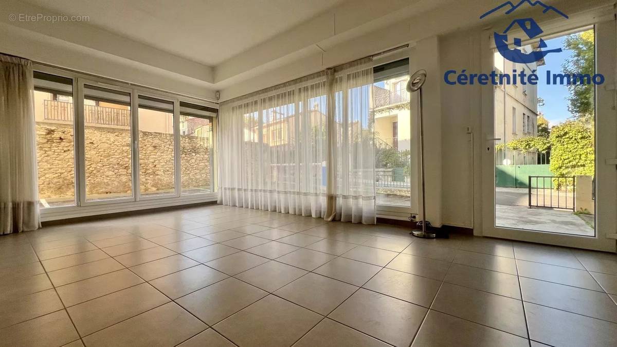 Appartement à CERET