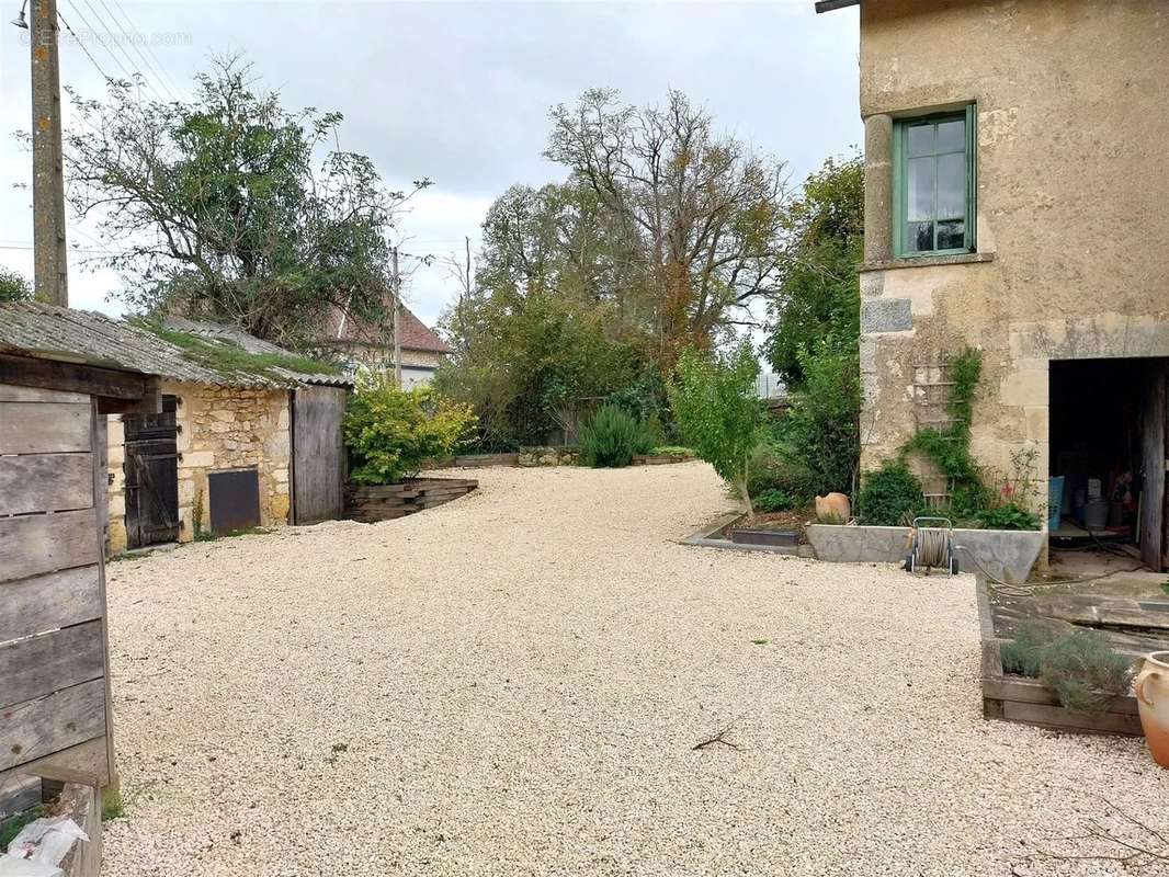 Maison à ANGLES-SUR-L&#039;ANGLIN