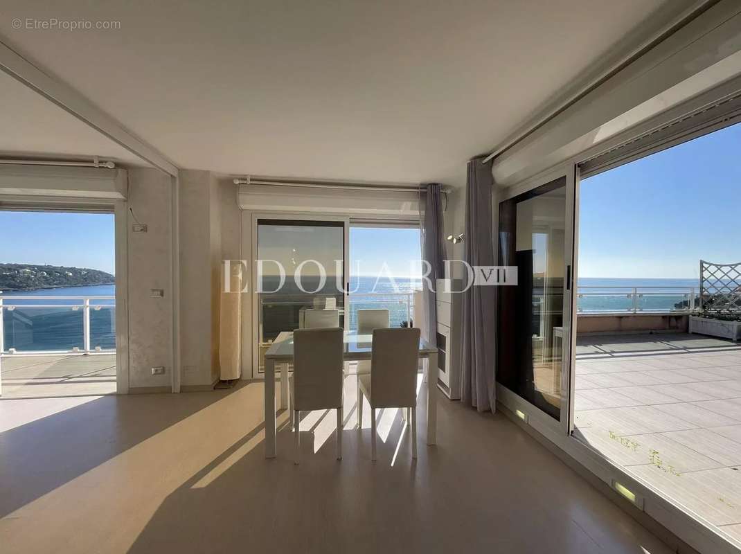 Appartement à ROQUEBRUNE-CAP-MARTIN