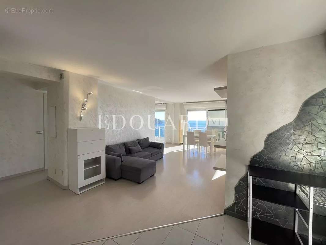 Appartement à ROQUEBRUNE-CAP-MARTIN