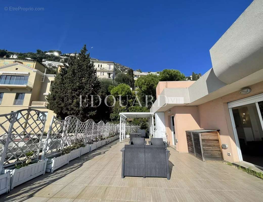 Appartement à ROQUEBRUNE-CAP-MARTIN