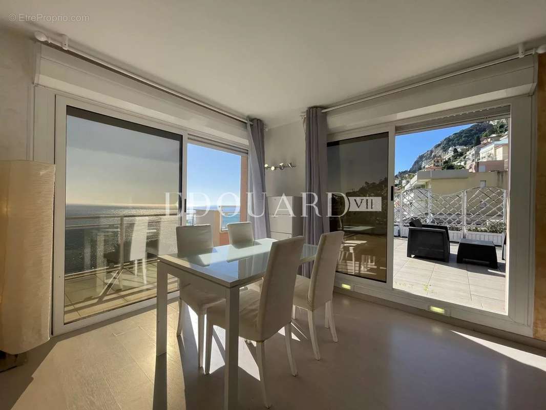 Appartement à ROQUEBRUNE-CAP-MARTIN