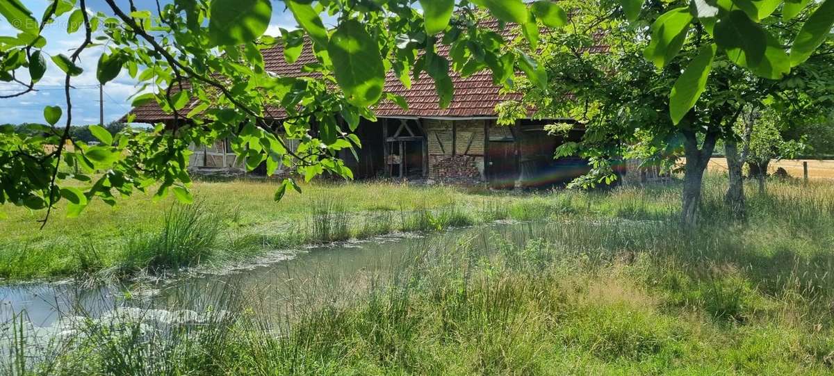 Maison à LONS-LE-SAUNIER