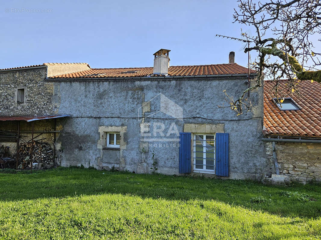 Maison à COGNAC