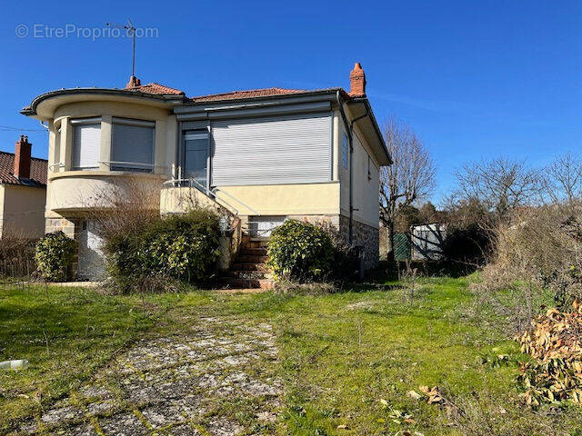 Maison à SAINTE-FLORINE