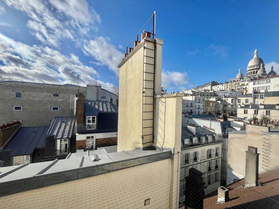 Appartement à PARIS-18E