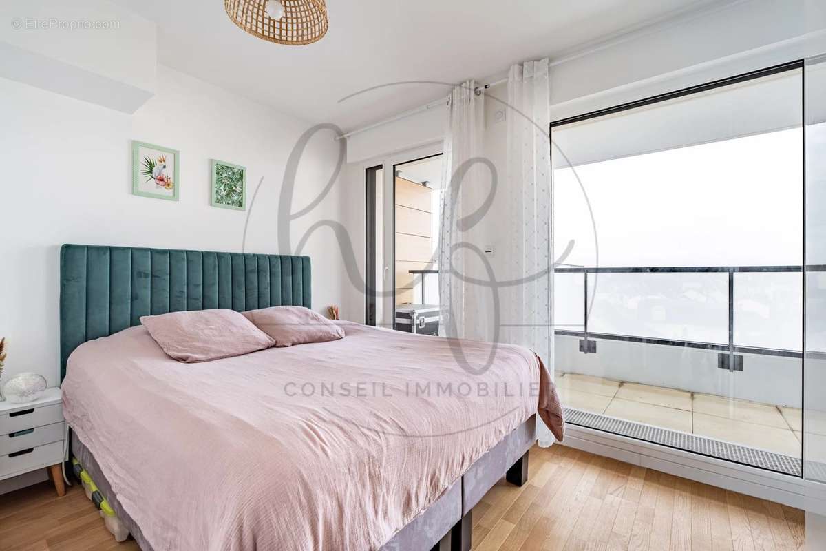 Appartement à COLOMBES