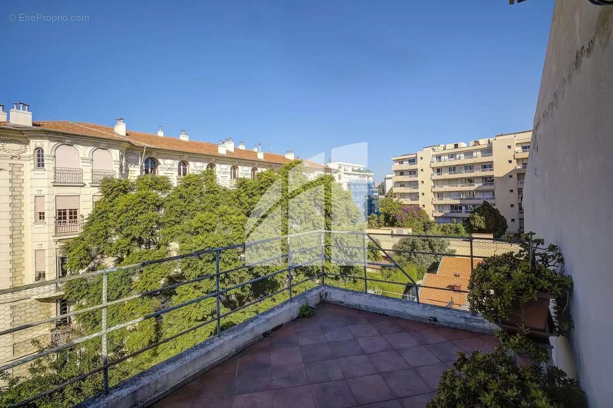 Appartement à NICE