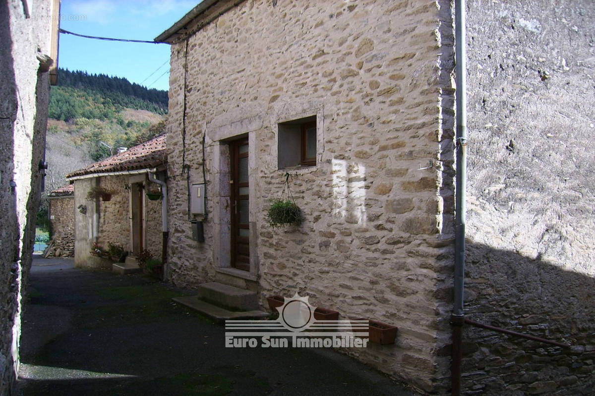 Maison à COURNIOU