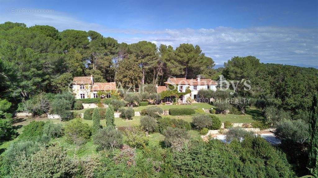 Maison à MOUGINS