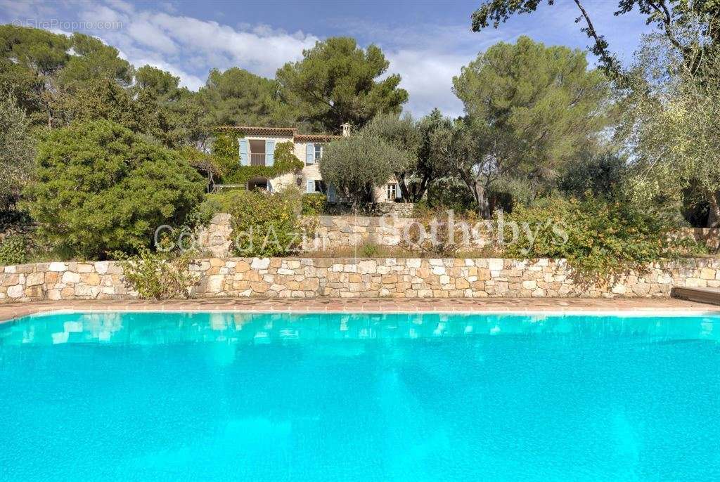 Maison à MOUGINS