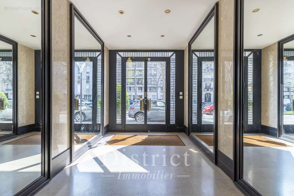 Appartement à PARIS-7E