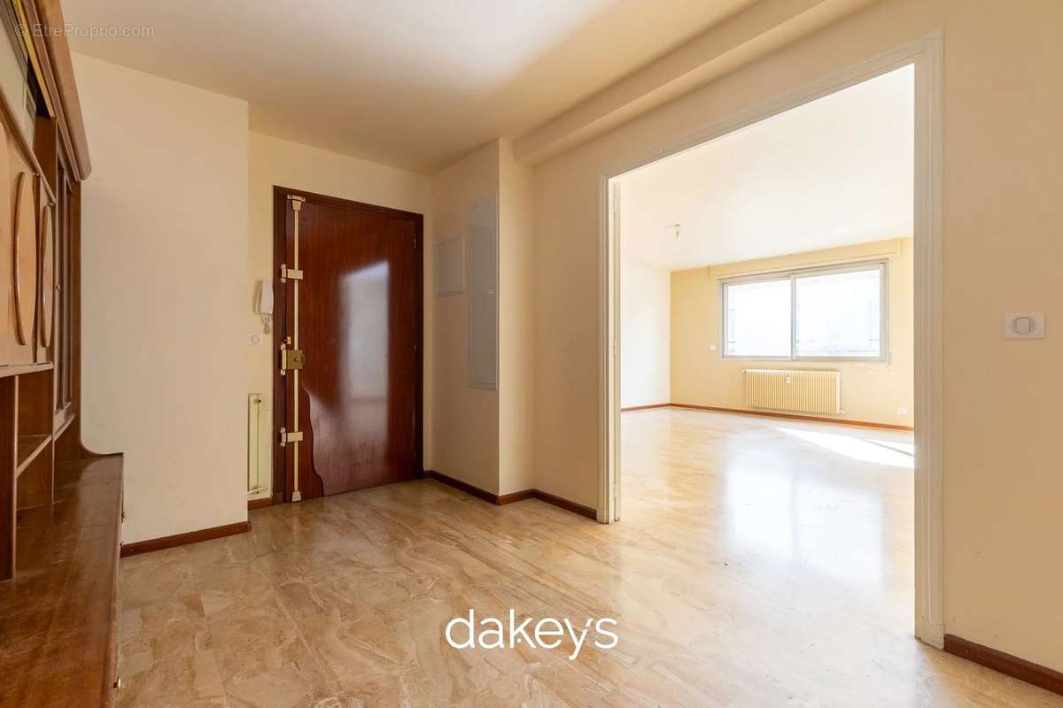 Appartement à MARSEILLE-8E