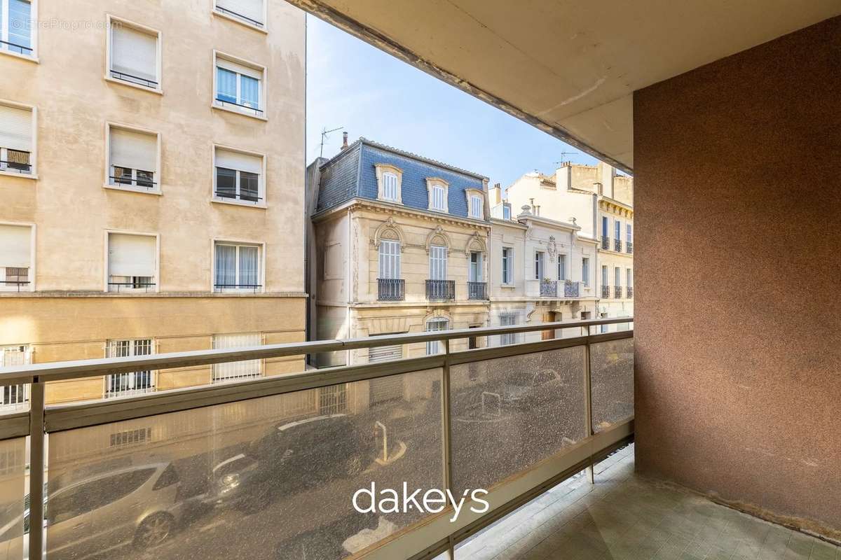 Appartement à MARSEILLE-8E