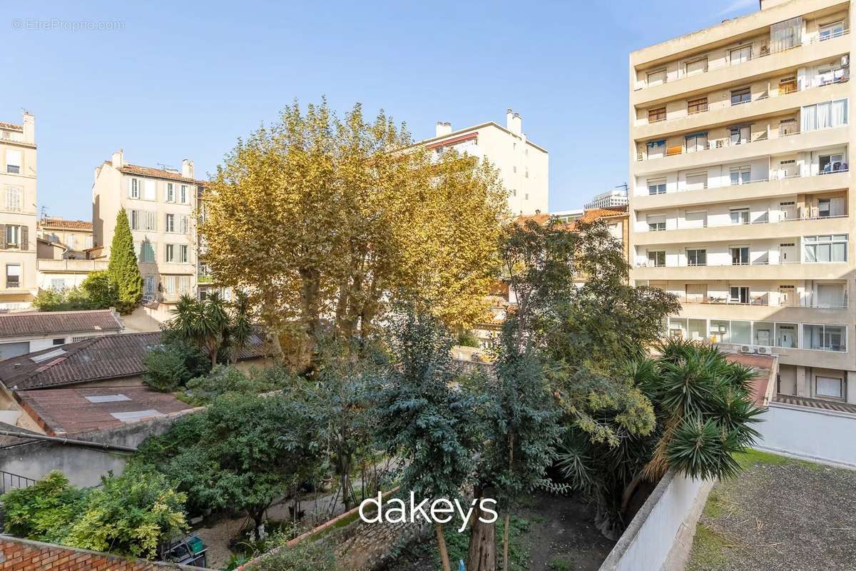 Appartement à MARSEILLE-8E