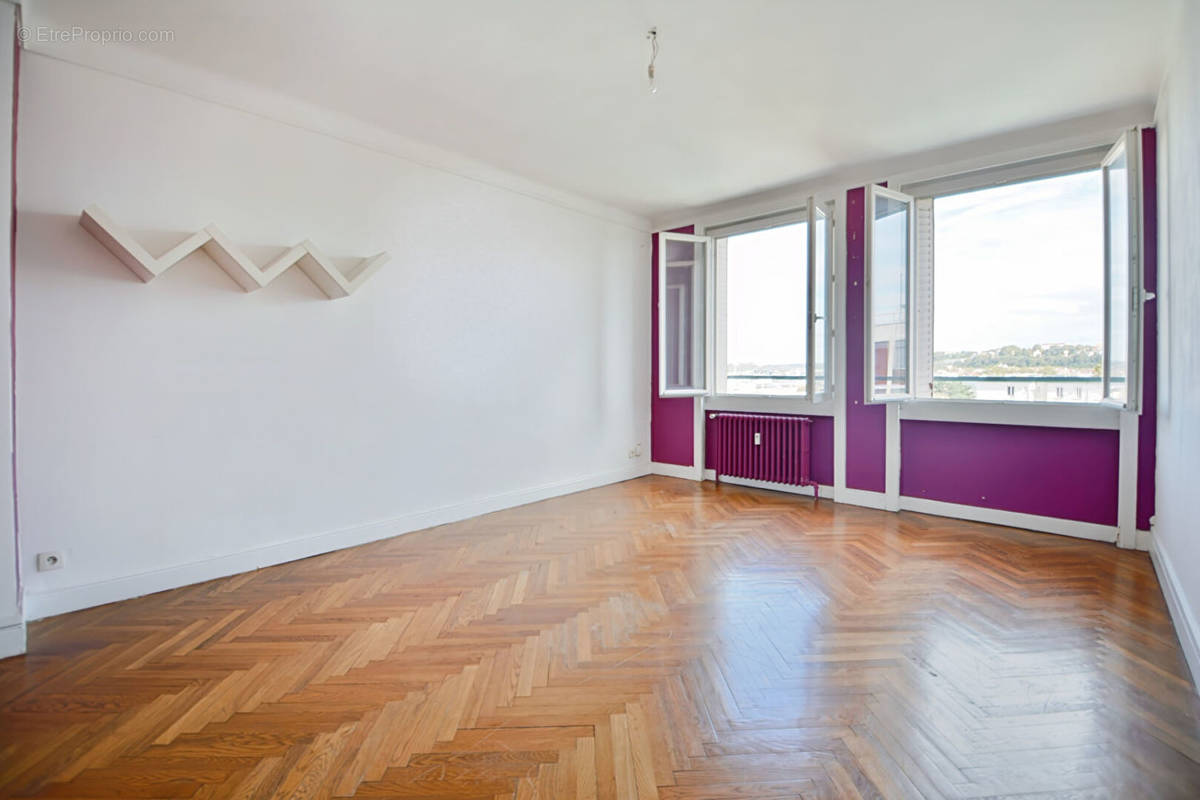 Appartement à LYON-9E