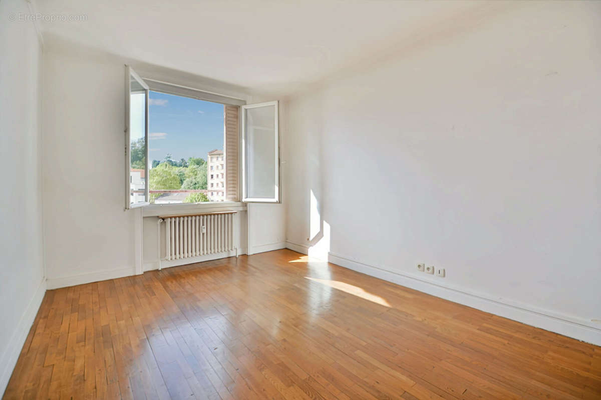 Appartement à LYON-9E