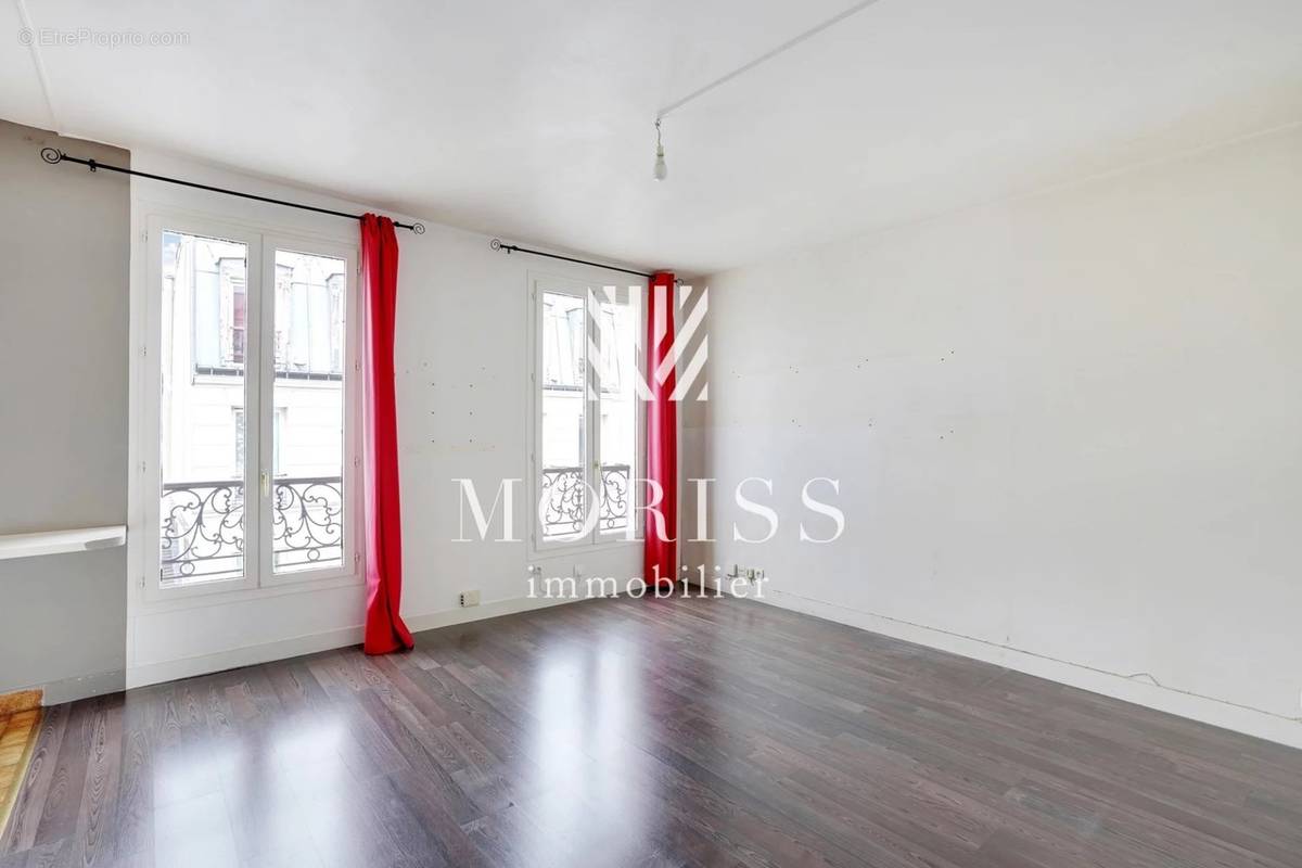 Appartement à PARIS-17E