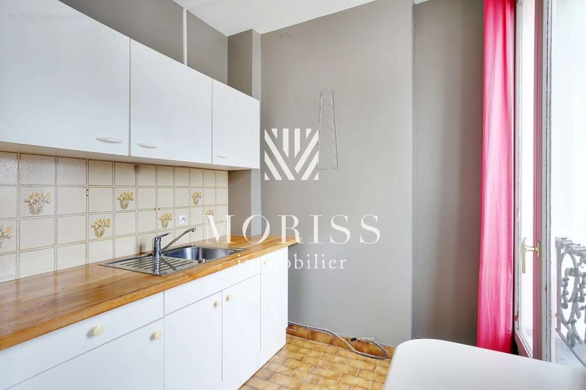 Appartement à PARIS-17E