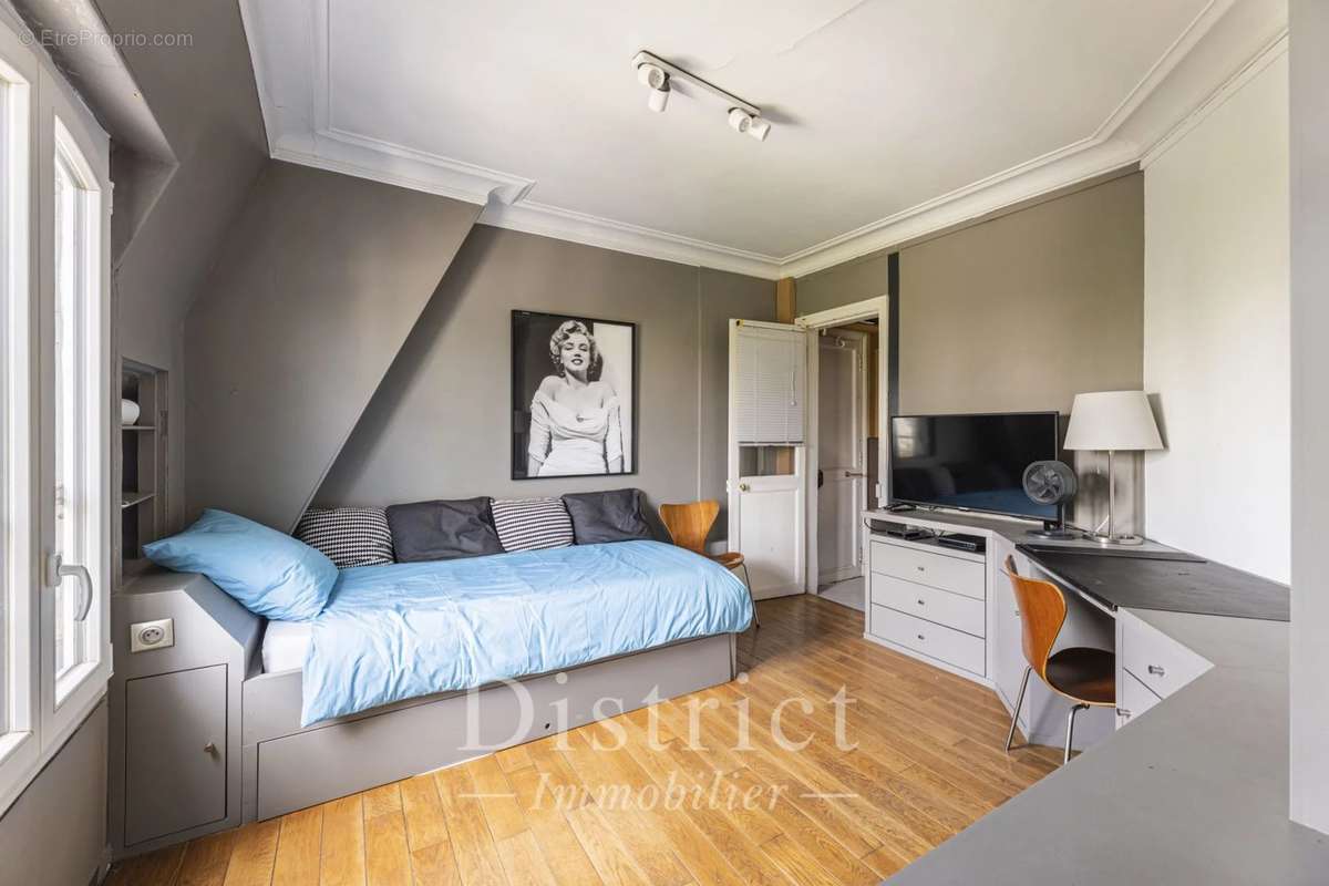 Appartement à PARIS-4E