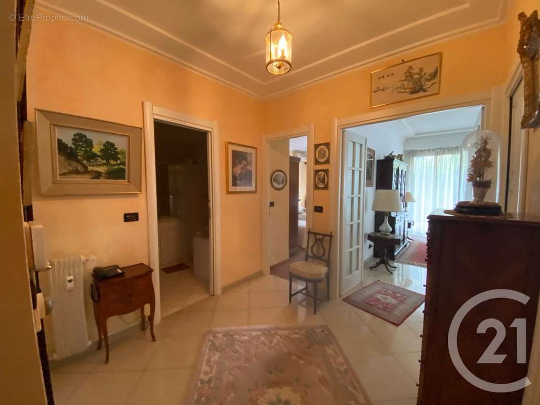 Appartement à MENTON