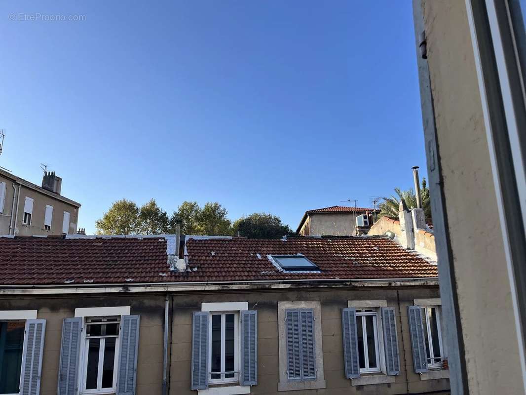 Appartement à MARSEILLE-4E