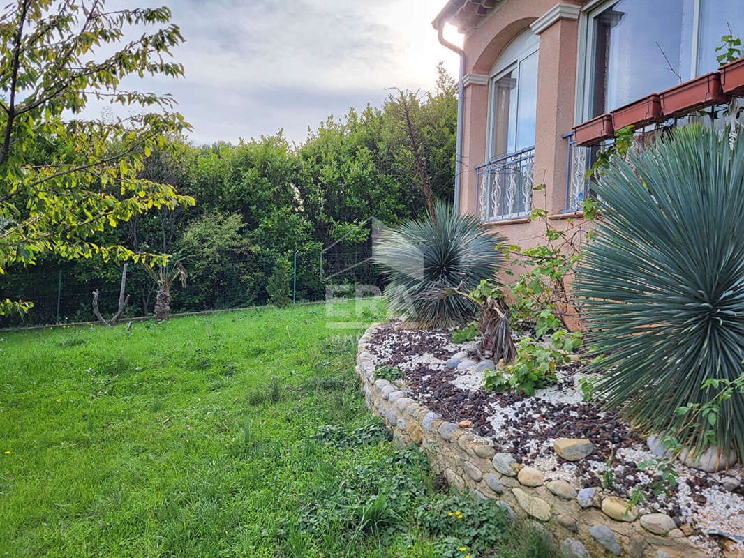 Maison à CHATEAU-ARNOUX-SAINT-AUBAN