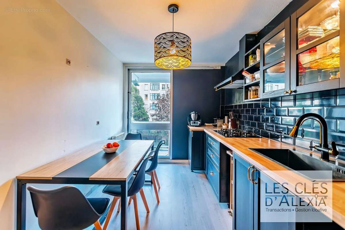 Appartement à LYON-8E