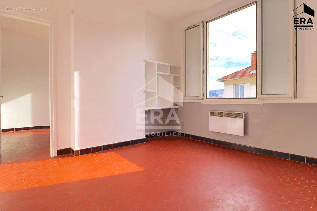 Appartement à MARSEILLE-10E