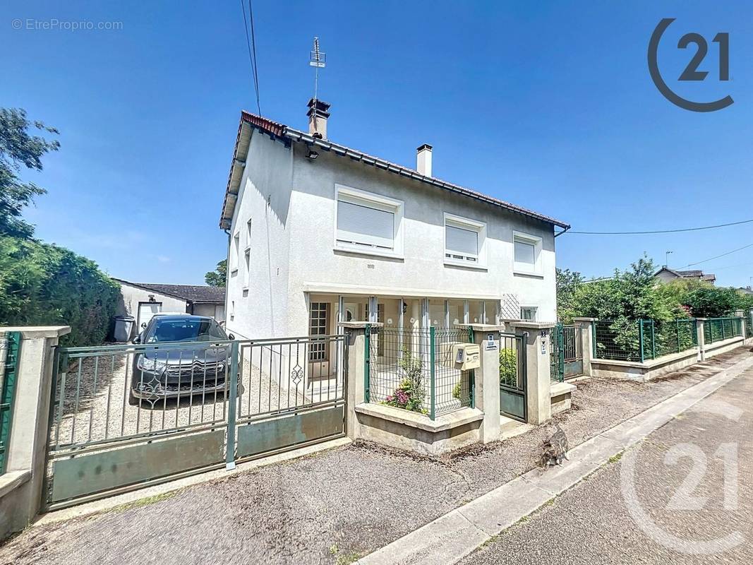 Maison à BONNARD