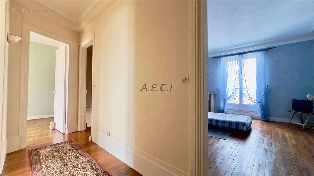 Appartement à ASNIERES-SUR-SEINE