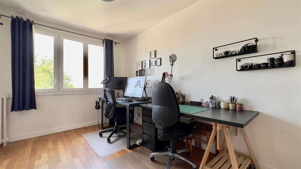 Appartement à ASNIERES-SUR-SEINE