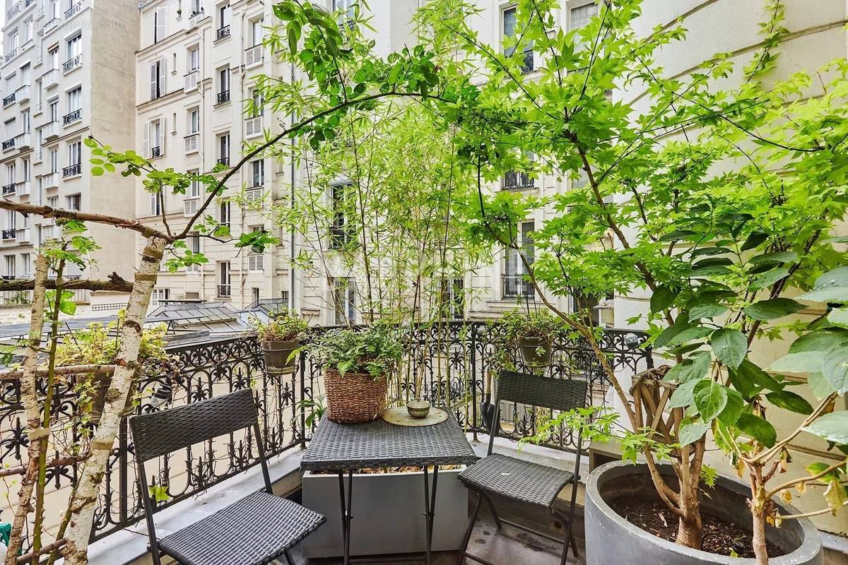 Appartement à PARIS-7E