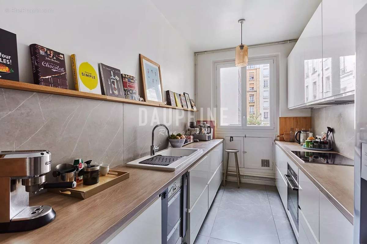 Appartement à PARIS-7E