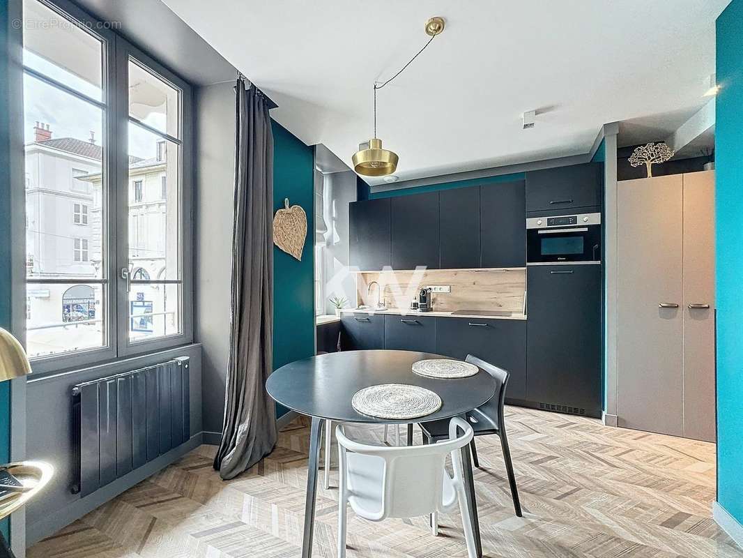 Appartement à AIX-LES-BAINS